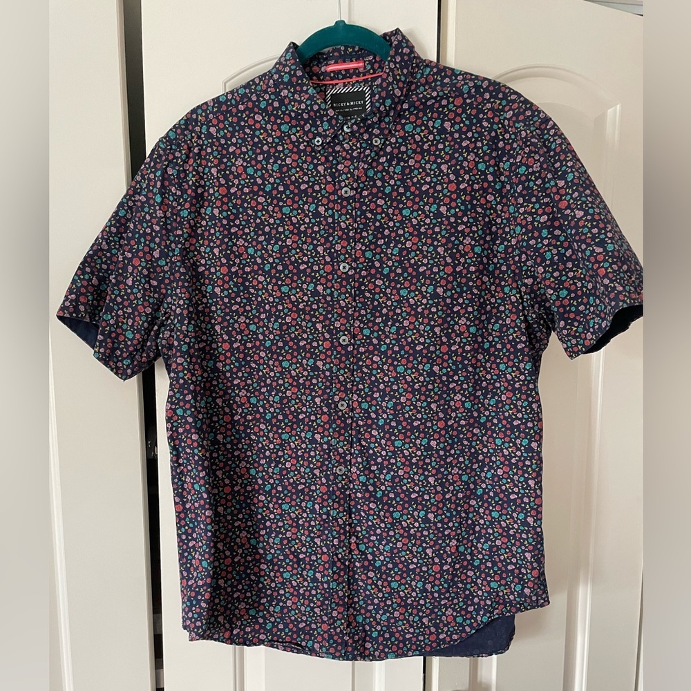 Ricky & Micky navy tri-color mini rose floral button down. Slim Fit XL